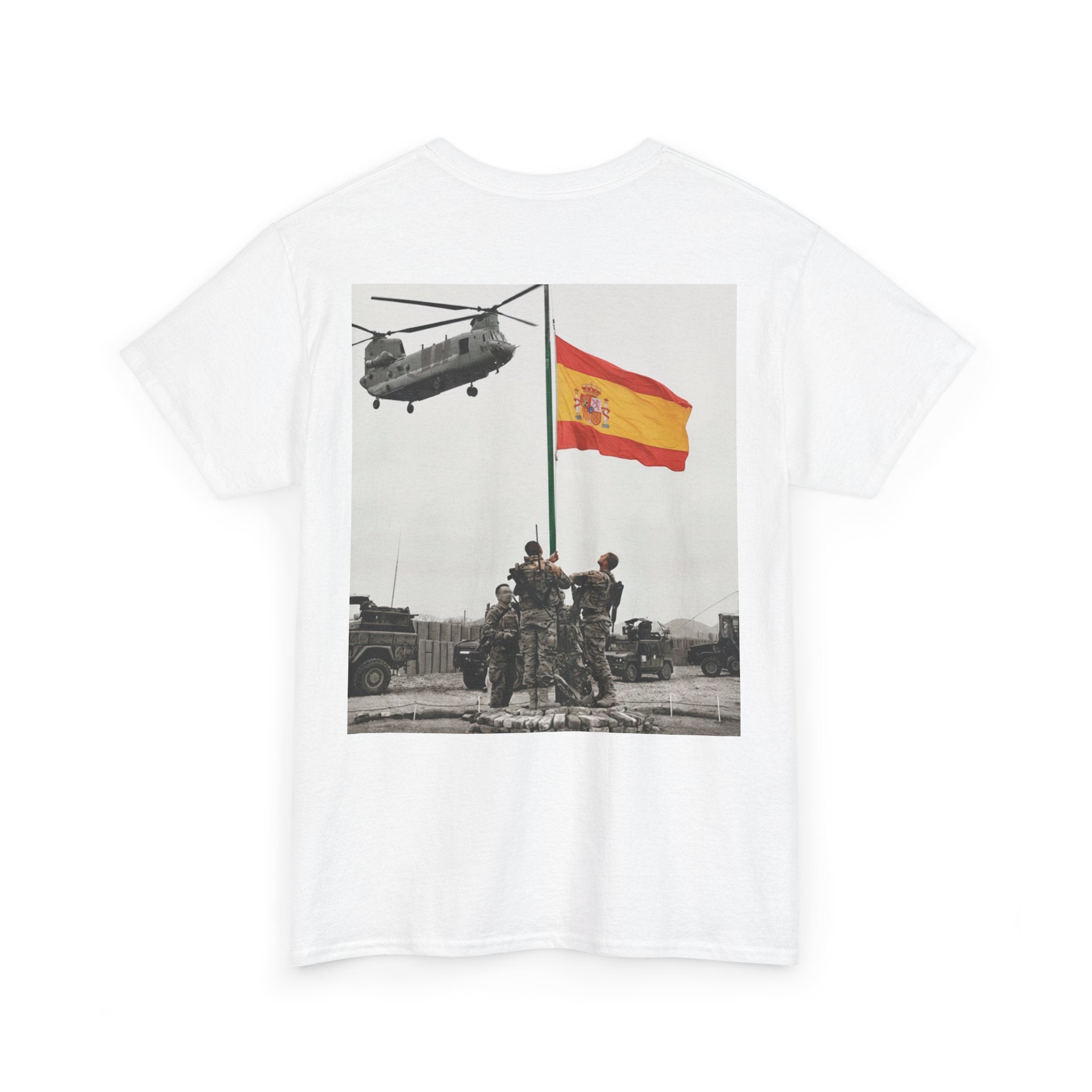 CAMISETA ALZANDO BANDERA